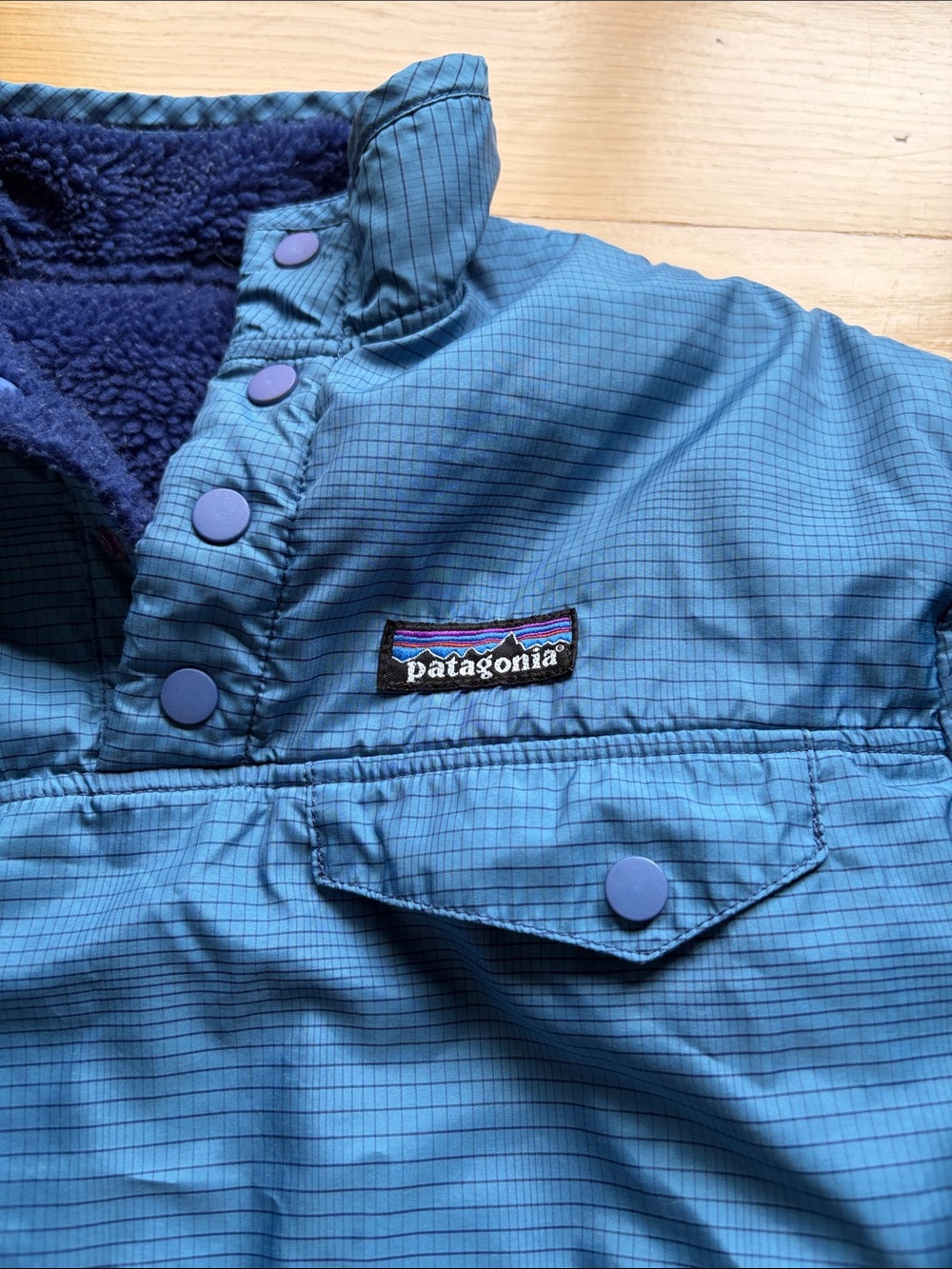 Patagonia Kids Blue Pullover Puffer Jacket with Navy Fleece size 4 - Picture 2 of 3